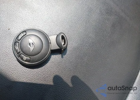 2014 Mini Clubman Cooper S z USA, uszkodzony, nr VIN WMWZG3C5XET801033